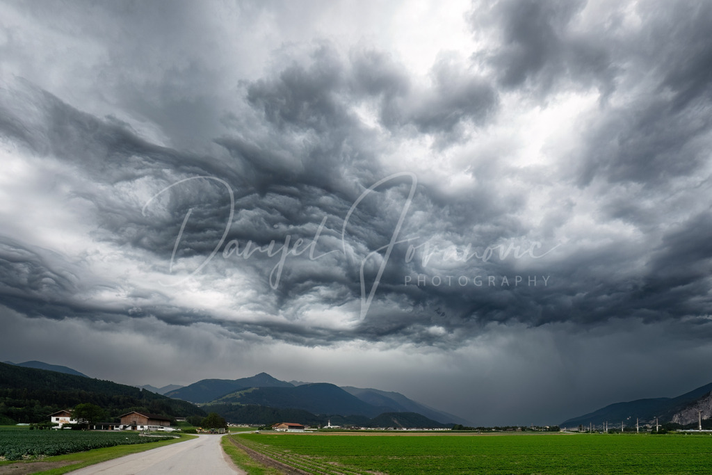 Gewitter | Fantastische Wolken vor dem Gewitter über Kematen