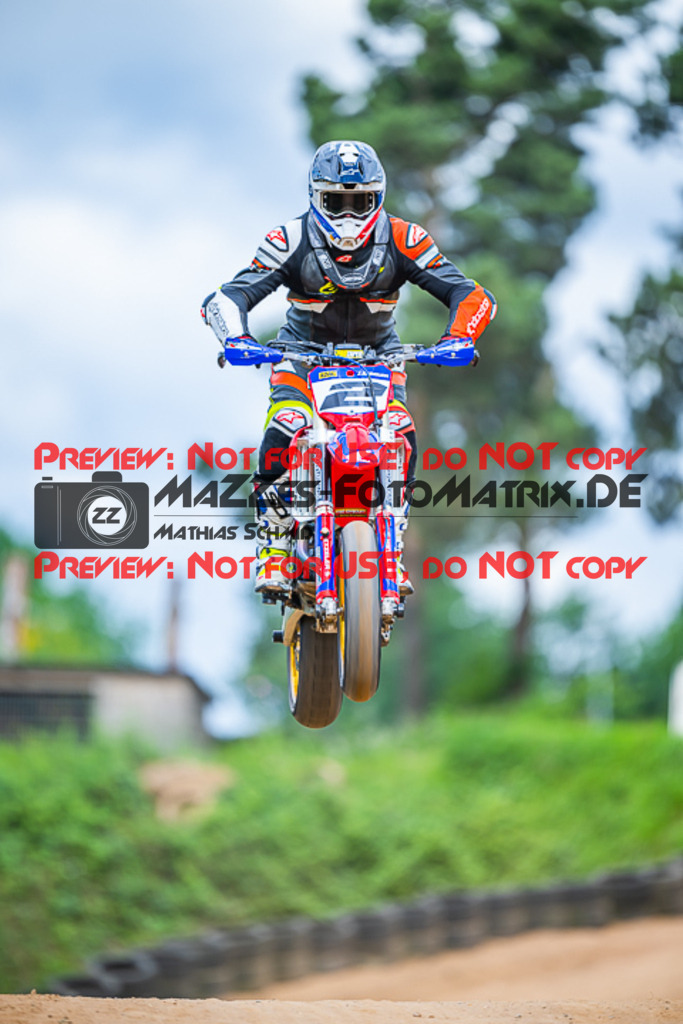 MaZZes_FotoMatrix_220528_6203 | Fotograf Mathias Schmid
Sportfotograf,
Eventfotograf,
Hochzeitsfotograf,
Portraitfotograf