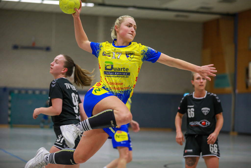 SVN_TvVoerde_021124_022 | Bildergalerie von Sport-Ereignissen aber auch von weiteren spannenden Dingen - nicht nur vom Niederrhein. In Anlehnung an den bekannten Spruch von Hanns Dieter Hüsch heißt das Motto: "Niederrhein ist überall".  - Realisiert mit Pictrs.com