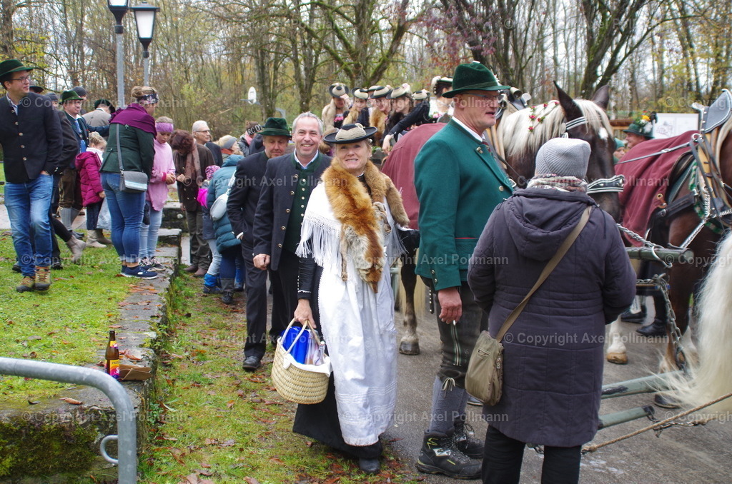IMGP9613 | fotografiert von Axel PollmannLeonhardi Wallfahrt Benediktbeuern und Murnau, Fronleichnam, Fasching, Landschaft im Loisachtal und Benediktbeuern  - Realisiert mit Pictrs.com
