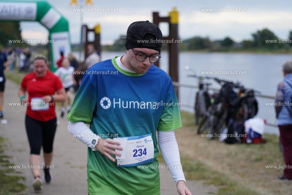 DSC05335 | Lichterlauf  - Realisiert mit Pictrs.com