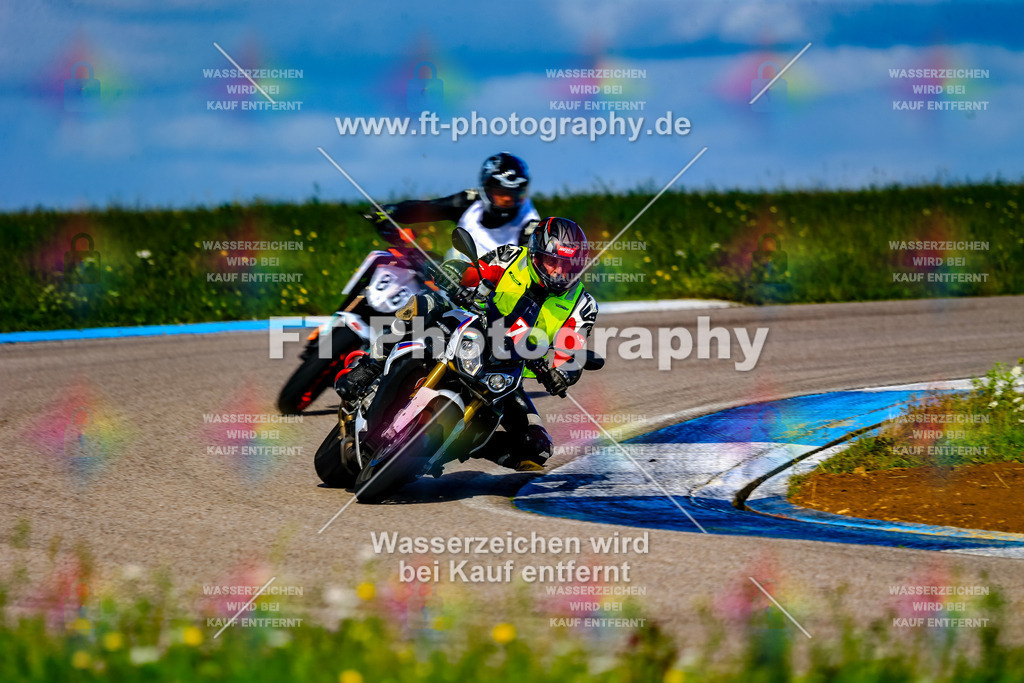 007-5387 | Hier findet Ihr Bilder von Touristenfahrten auf der Nürburgring Nordschleife oder von anderen Veranstaltungen die ich besucht habe. Viel Spass beim Durch Schauen 