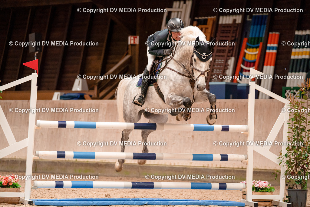 Springen Tag 1-475 | dv-media-shop - Realisiert mit Pictrs.com