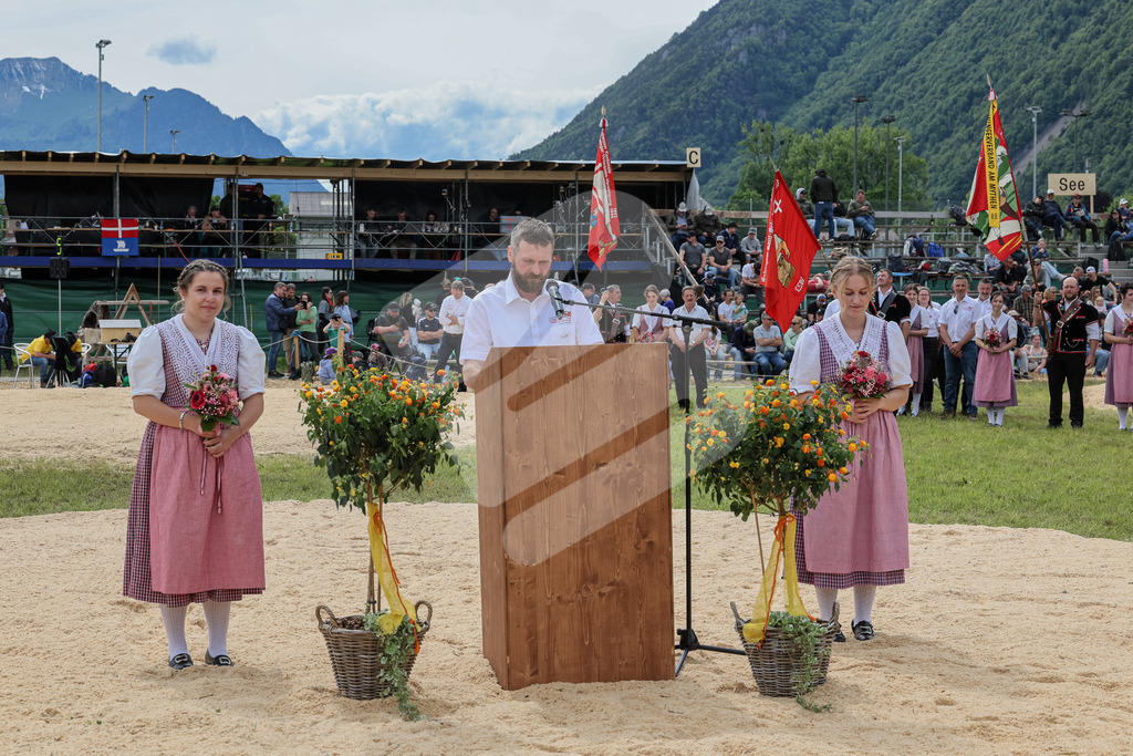 Schwyzer2026_5G_00302 | Die Schwinger des Schwyzer Kantonalen Schwingerverbandes: Fotos, die Dynamik und Leidenschaft festhalten, sowie emotionale Momente aus dem traditionellen Schwingsport zeigen. - Realisiert mit Pictrs.com
