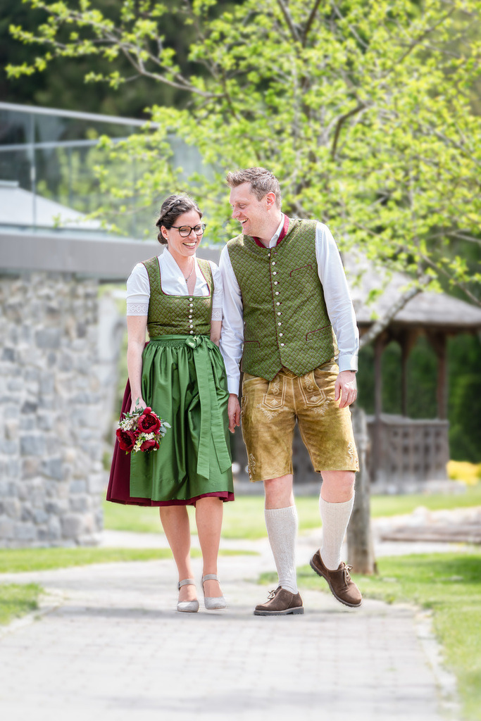 Highlights-35 | Ich bin dein zuverlässiger Hochzeitsfotograf oder Fotograf für die Taufe eures Kindes?
Gefallen dir hochauflösende Panorama Landschaftsbilder der Tiroler Alpen, insbesondere dem Wilden Kaiser?
Dann bist du hier genau richtig! - Realisiert mit Pictrs.com