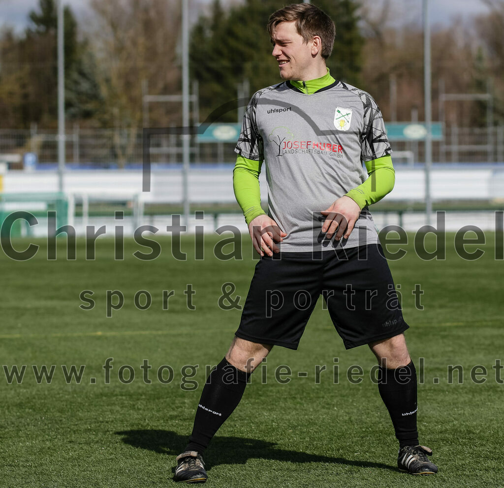 2024-02-24_006_FC_Langengeisling_II_gegen_SG_Reichenkirchen | Erding, Deutschland, 24.02.2024:
Fußball, Kreisklasse 2023 / 2024, Testspiel, FC Langengeisling II gegen SG Reichenkirchen, Endergebnis: 7:1

Andreas Pfanzelt (SG Reichenkirchen, #6)

Foto: Christian Riedel / fotografie-riedel.net