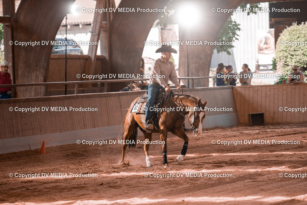 NE201032 | dv-media-shop - Realisiert mit Pictrs.com