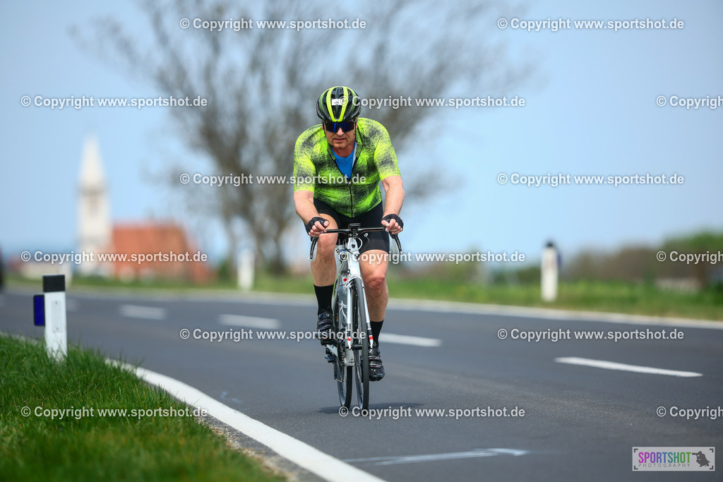 761_TRA56909 | Neusiedlersee Radmarathon 2026@sportshot_your_pictrs #yourpictures#roadtowm2029 #nrm #neusiedlerseeradmarathon #neusiedlersee #neusiedlerseetourismus #burgenland #mörbisch #nrm26 #burgenlandtourismus #voglundco #poweredbyburgenlandtourismus #radsport #rad #marathon #ucigranfondo #visitburgenland #ucigranfondoworldseries