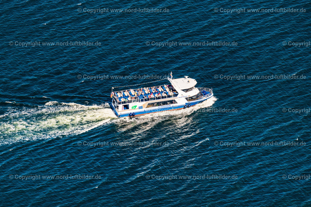 Wismar_Ms_Mecklenburg_Adler_Schiffe_ELS_5908100822 | HANSESTADT WISMAR 10.08.2022 Passagier- und Fahrgastschiff der Reederei Alder Schiffe " MS Mecklenburg " in der Hansestadt Wismar im Bundesland Mecklenburg-Vorpommern, Deutschland. // Passenger ship of the shipping company Alder Schiffs "MS Mecklenburg" in the Hanseatic city of Wismar in the state Mecklenburg-West Pomerania, Germany. Foto: Martin Elsen