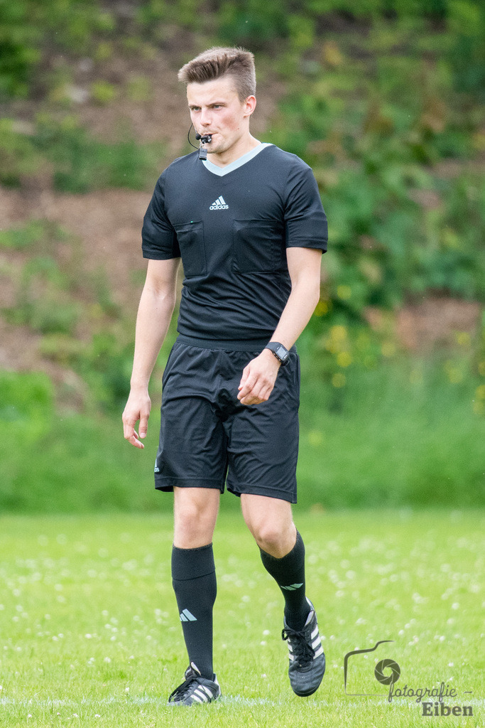 1. FC Ohmstede-SVE Wiefelstede | Herren Kreispokalfinale Jade-Weser-Hunte; 1.FC Ohmestede (gelb) - SVE Wiefelstede (weiß) am 16.06.2024; in Obenstrohe (Plaggenkrugstraße), Photo: Philip Eiben 2024 - Realisiert mit Pictrs.com