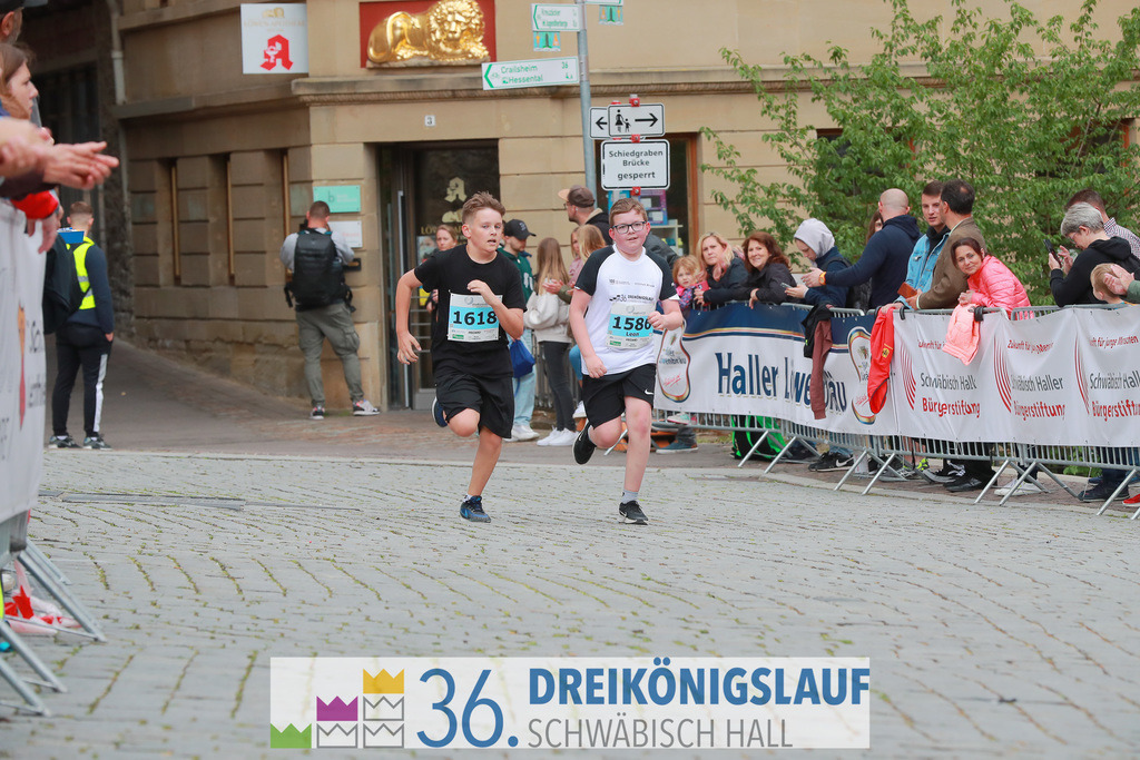 Stadtwerke Schüler und Jugendlauf 1,7km | 3koenigslauf 2022 Stadtwerke Schüler und Jugenlauf 1,7km - Realisiert mit Pictrs.com