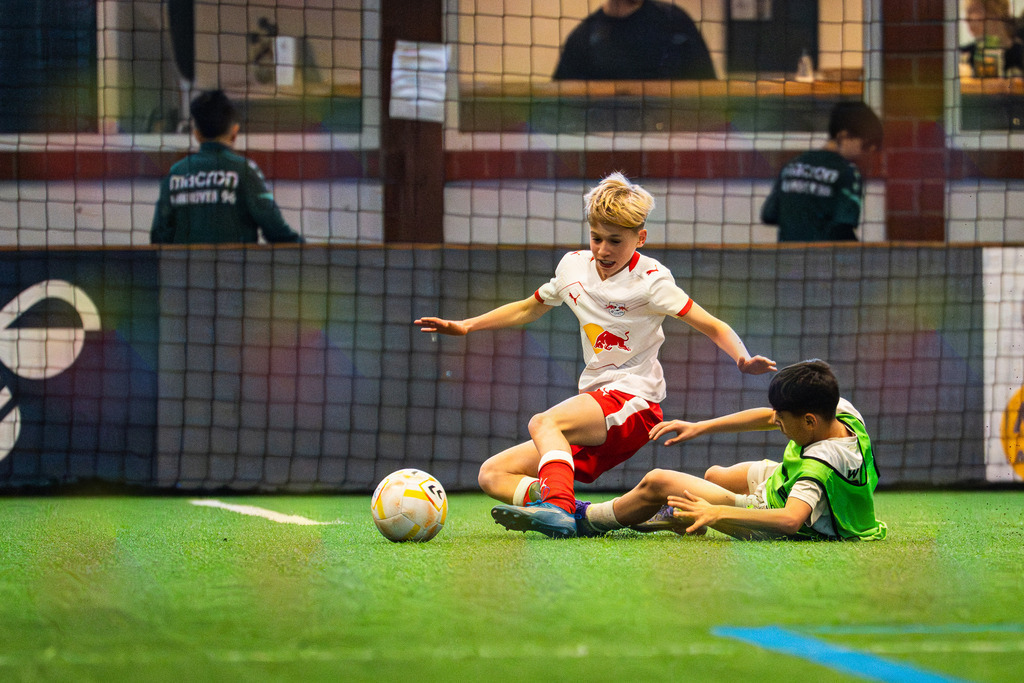 _BLR8679 | Professionelle Fußball- und Sportfotografie. Spielbilder online ansehen und kaufen – Einzelbilder oder komplette Galerien in hoher Qualität. - Realisiert mit Pictrs.com