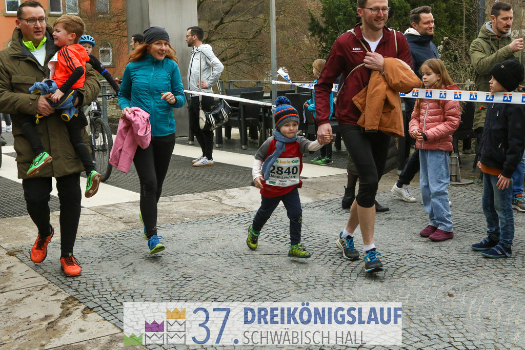 AOK JuniorCup 400m | 3Koenigslauf 2023 - Realisiert mit Pictrs.com