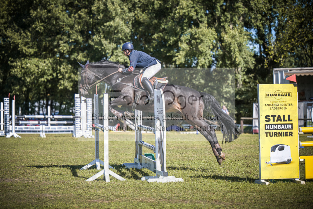 DOS_0076 | Entdecke hochwertige Reitturnierfotos von Foto Oger. Professionell, emotional und authentisch – jetzt Lieblingsmomente im Shop bestellen.Deutschlandweite Turnierfotografie. - Realisiert mit Pictrs.com