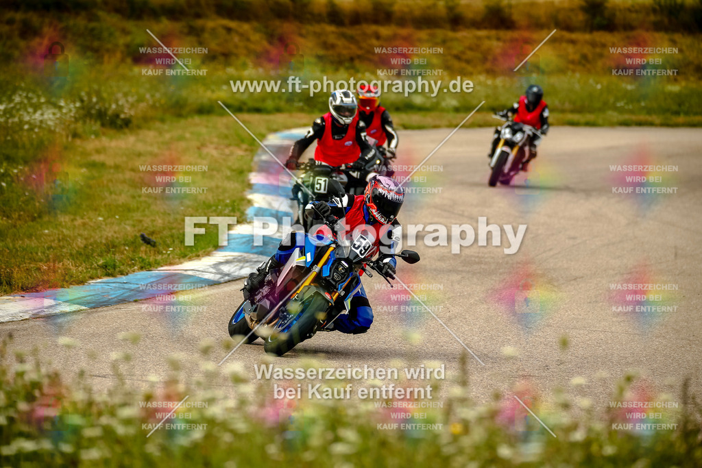 Chambley Juli-0845 | Hier findet Ihr Bilder von Touristenfahrten auf der Nürburgring Nordschleife oder von anderen Veranstaltungen die ich besucht habe. Viel Spass beim Durch Schauen 