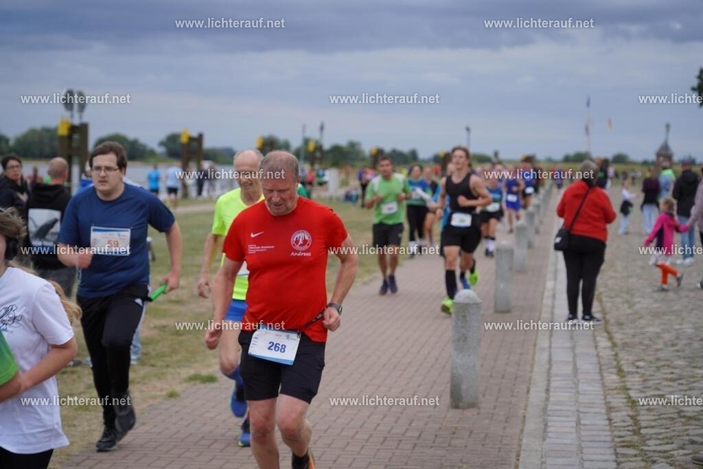 DSC05278 | Lichterlauf  - Realisiert mit Pictrs.com