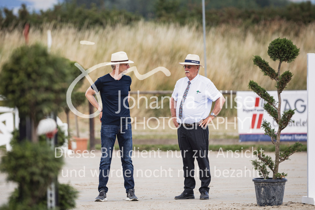 250629_PfSpTa_2Ph-M1-704 | Deine schönsten Turniermomente als professionelle Fotos! Entdecke hochwertige Pferdesport-Fotografie im Online-Shop. Jetzt Fotos finden & bestellen!