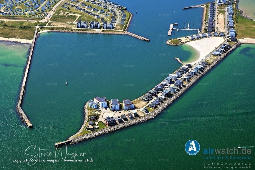 Luftbilder Ostseefjord Schlei, Maasholm, Port Olpenitz, Schleimünde | Zukunftsperspektiven und regionale Bedeutung - Die regionale Bedeutung des Port Olpenitz wächst, insbesondere vor dem Hintergrund der hohen Nachfrage nach Wohnraum und Freizeitimmobilien in Küstenregionen. Lokale Medien und Fachpublikationen diskutieren, ob das Projekt mittelfristig zu einem wichtigen Wirtschaftsfaktor für die Schlei-Region werden kann. Die Antwort hängt von der weiteren finanziellen Absicherung, der Nachfrage und der Integration in die regionale Tourismusstrategie ab.