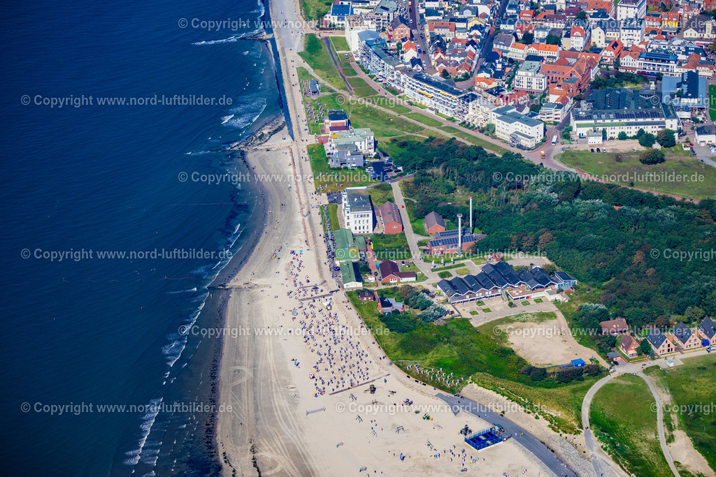 Norderney_Weststrand_ELS_5934050924 | NORDERNEY 05.09.2024 Am Weststrand steht das " Bademuseum " von Norderney im Bundesland Niedersachsen, Deutschland. // On the western beach is the "Bath Museum" of Norderney in the state of Lower Saxony, Germany. Foto: Martin Elsen