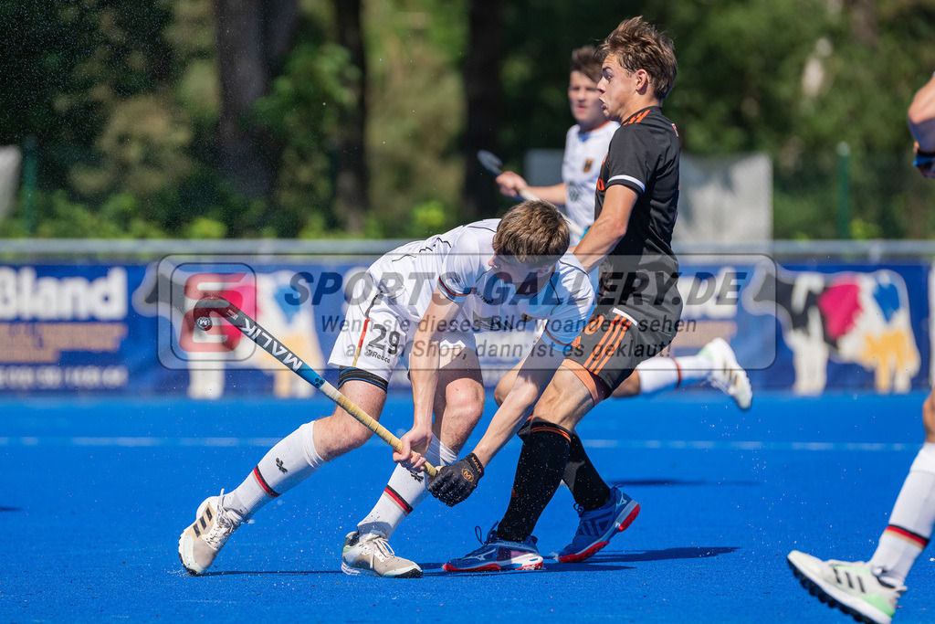 HK_20230625_109078 | mU18 Test Länderspiel Deutschland - Niederlande am 25.6.2023 CHTC , Krefeld ,