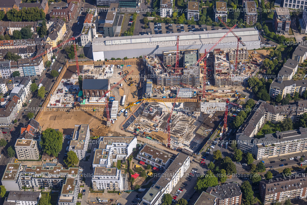 Duesseldorf220700647 | Luftbild, Baustelle für Wohnquartier maxfrei auf dem ehemaligen Gelände der Justizvollzugsanstalt, Kapelle Ulmer Höh, langes Gebäude Halle 29, Derendorf, Düsseldorf, Rheinland, Nordrhein-Westfalen, Deutschland