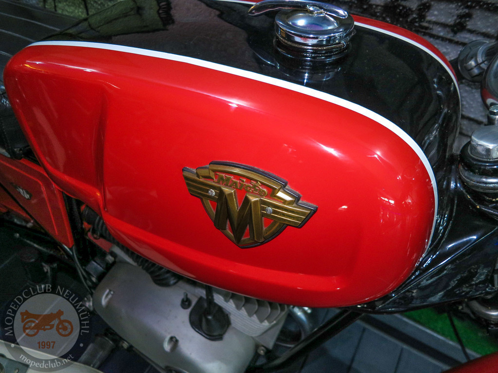 MopedmuseumNeumühl_151023_062 | Bildergalerie von Sport-Ereignissen aber auch von weiteren spannenden Dingen - nicht nur vom Niederrhein. In Anlehnung an den bekannten Spruch von Hanns Dieter Hüsch heißt das Motto: "Niederrhein ist überall".  - Realisiert mit Pictrs.com