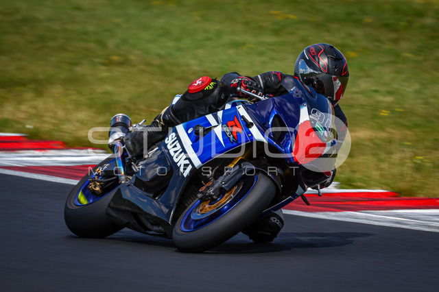 0098-260702MM-015_98 | Deine Full-Service-Agentur für ✔️Videoproduktionen und ✔️Motorsportfotografie Jetzt Angebot anfragen!