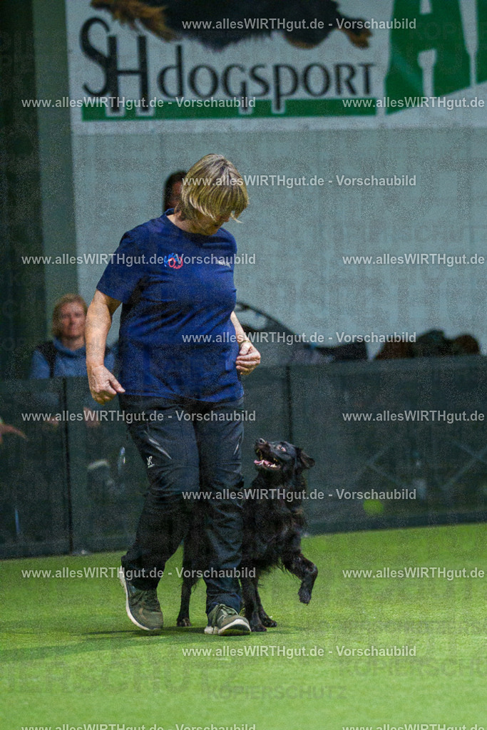 7R509968 | Professionelle Tierfotografie in Mönchengladbach von Daniel Wirth (allesWIRTHgut). Liebevolle & natürliche Bilder von Hunden & Katzen für unvergessliche Erinnerungen.