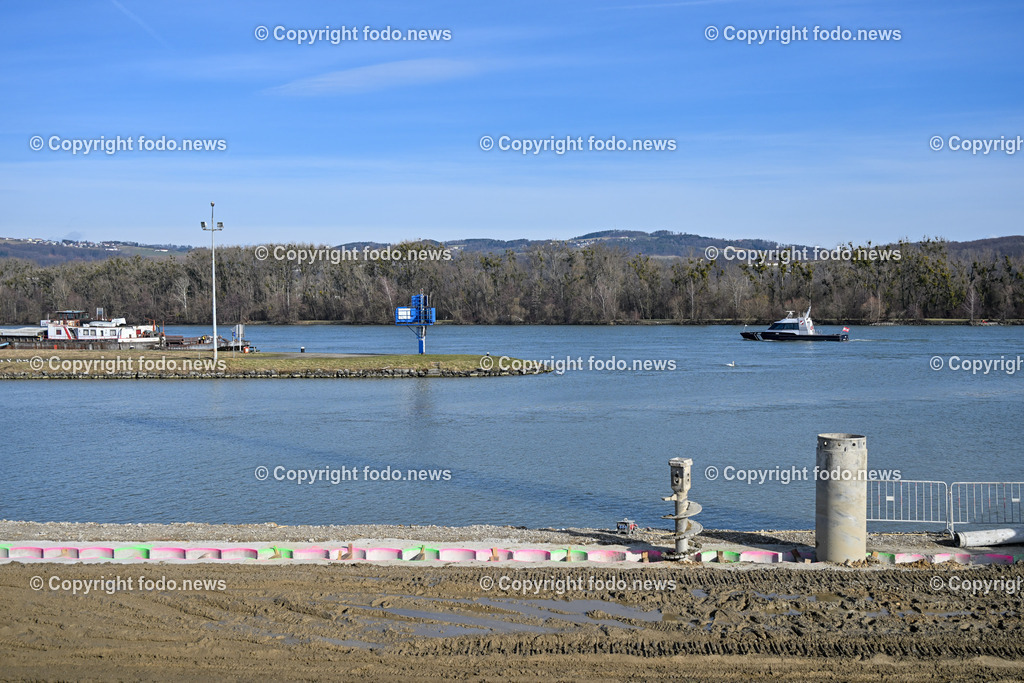 Spatenstich Hochwasserschutz Hafen Linz_ 06.2024_-17 | 06.02.2024, Hafen Linz, AUT, Spatenstich Hochwasserschutz Hafen Linz, Ein Jahrhundertprojekt, im Bild Baustelle zur Errichtung des Hochwasserschutz, Tor, Donau, Hafen, Industriehafen