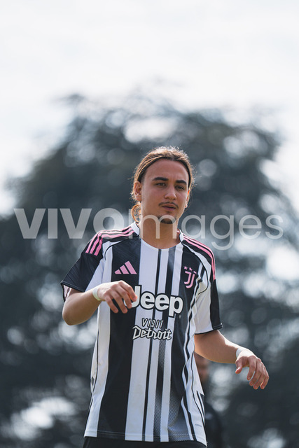 juv_lut_fmachado-0018 | Images from the Juniors B match between Juventus Academy and FC Lutry, played on 18 March 2026 in Lutry, Switzerland, featuring players, coaching staff and match action throughout the game.