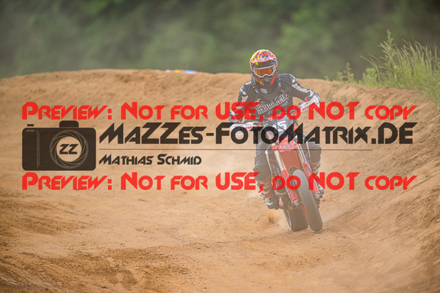 MaZZes_FotoMatrix_220528_6407 | Fotograf Mathias Schmid
Sportfotograf,
Eventfotograf,
Hochzeitsfotograf,
Portraitfotograf