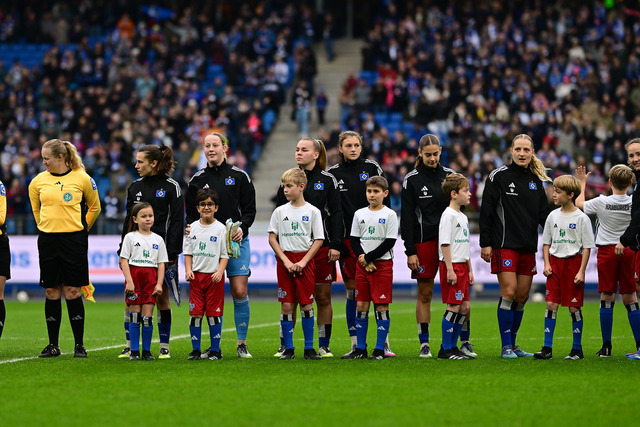 Fußball I Frauen I Saison 2025-2026 I Bundesliga I 10. Spieltag I Hamburger SV - 1. FC Nürnberg I 43309 | Der Sportfotograf. - Realisiert mit Pictrs.com