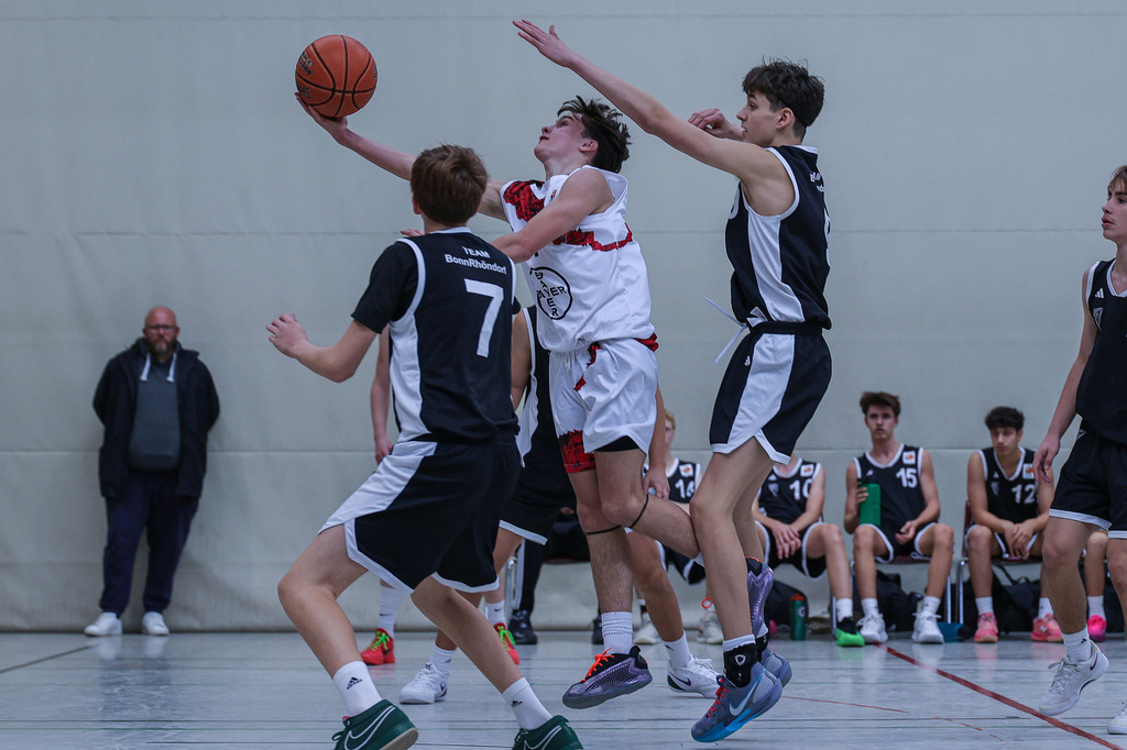 JBBL BAYER GIANTS vs Team BonnKöln RAG-103 | Fotos von Basketballspielen aus dem Raum NRW fotografiert von Gero Mueller-Laschet und Daniel Schaefer - Realisiert mit Pictrs.com