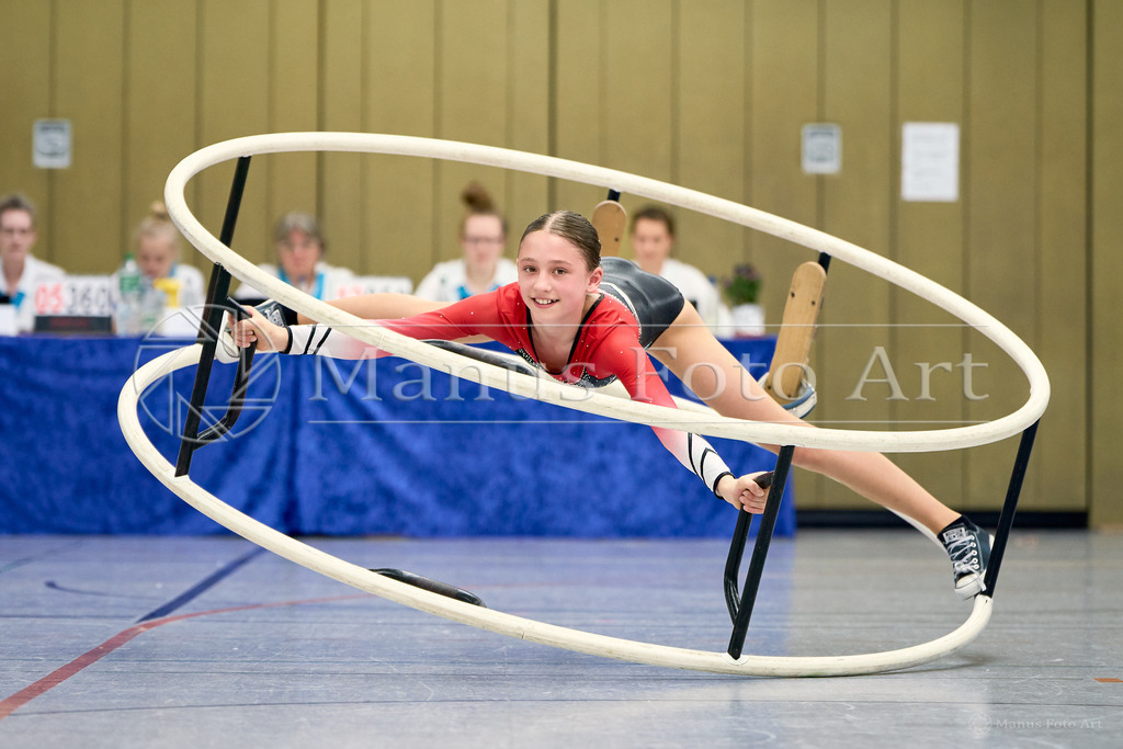 B-DSC01461 | Professionelle Sportfotografie in Hamburg, Schleswig-Holstein und Niedersachsen – spezialisiert auf Rhönrad, Geräteturnen, Leistungsturnen und rhythmische Sportgymnastik. Bundesweite Begleitung von Rhönrad-Events. Jetzt Sport-Fotos - Realisiert mit Pictrs.com