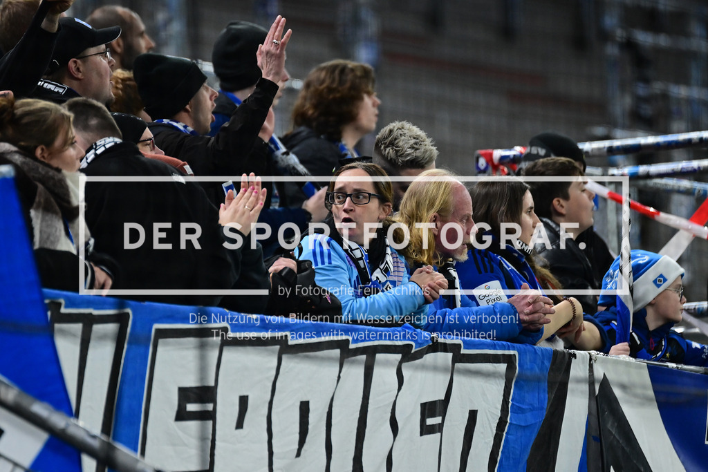 Fußball I Frauen I Saison 2025-2026 I Bundesliga I 12. Spieltag I Hamburger SV - 1. FC Köln I 53669 | Der Sportfotograf. - Realisiert mit Pictrs.com