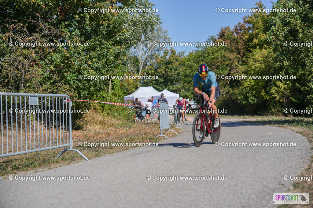 DSC01992 | Vienna Triathlon 2024                                        P3 Event                                                             #yourpictrs #sportshot_your_pictrs                 @Sportshotphotography                                     Photo Credit: www.sportshot.de