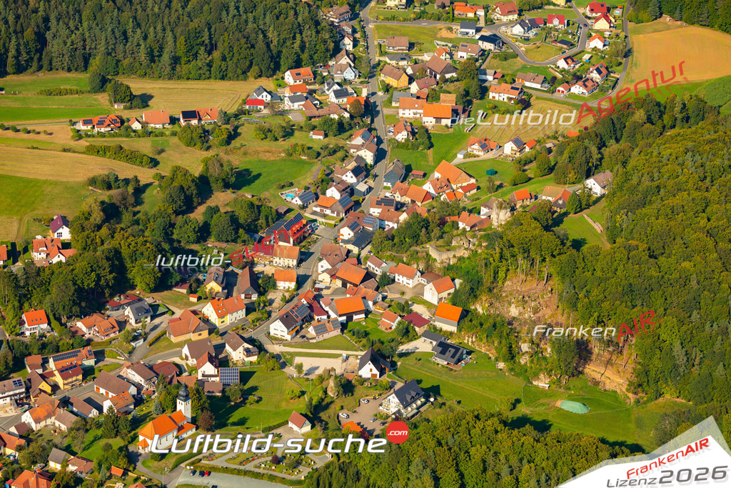 Das Luftbild zeigt : Bärnfels Obertrubach - Die Luftaufnahme wurde 2024 vom UL-Flugzeug aus erstellt ( keine Drohne ) - Hochauflösende Luftaufnahme - Für grossformatige Ausdrucke geeignet. Die Geschenkidee !Mit Lizenz und Bildrechte bestellbar