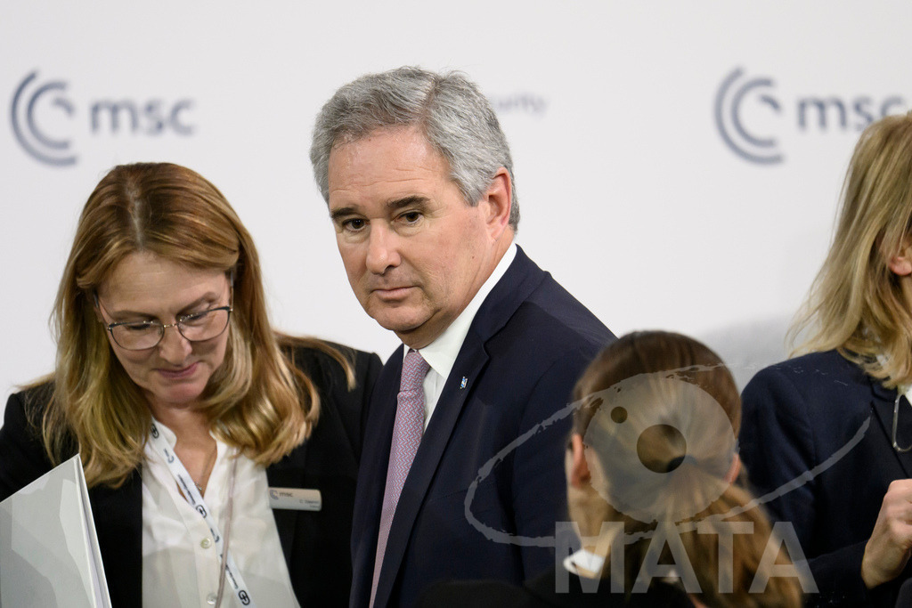 _DWA4271 | MATA IndoCon - Realisiert mit Pictrs.com