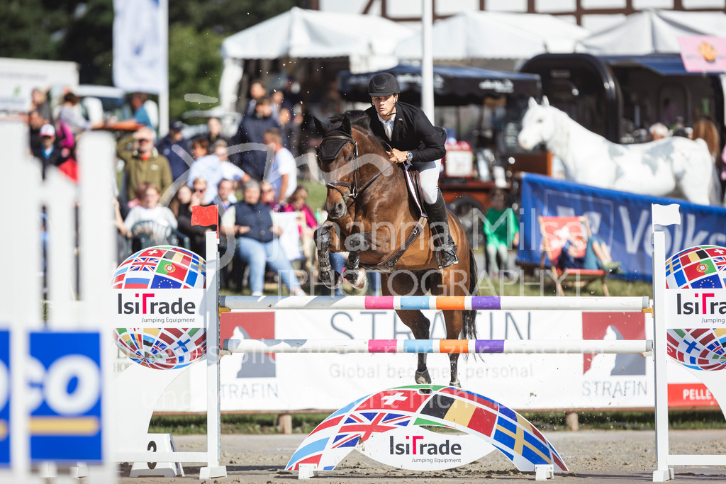 240712_BHO_ZweiPh-M2-2-644 | Deine schönsten Turniermomente als professionelle Fotos! Entdecke hochwertige Pferdesport-Fotografie im Online-Shop. Jetzt Fotos finden & bestellen!