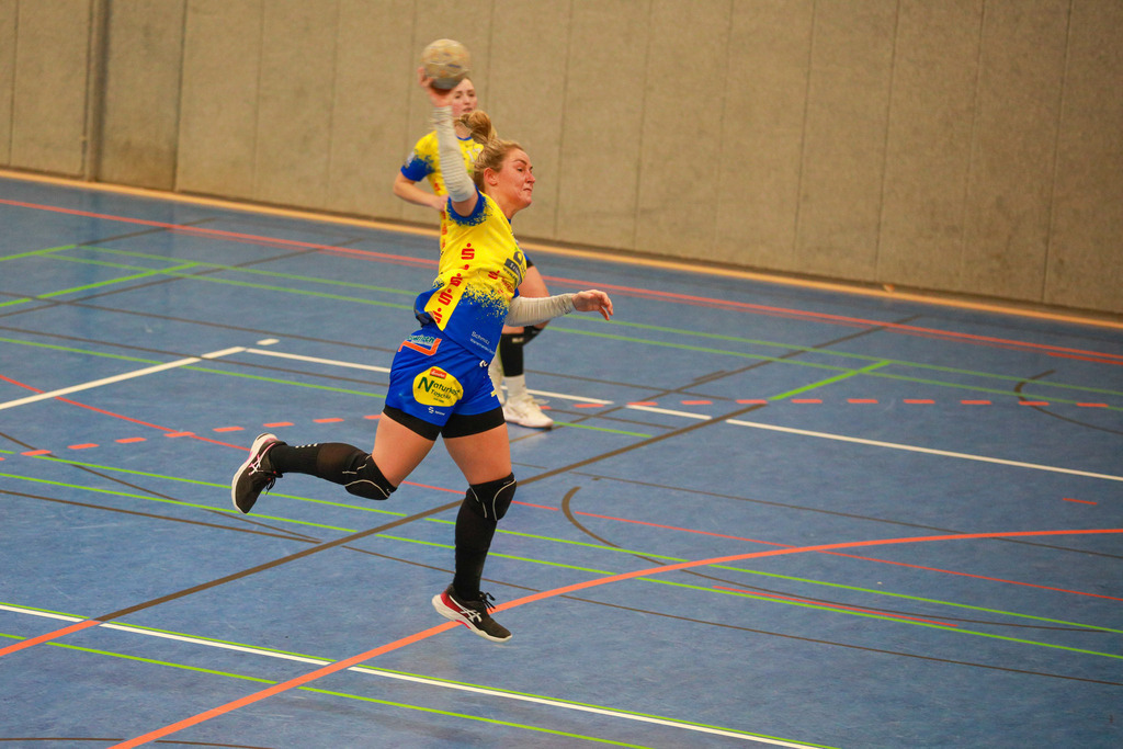 SvSchermbeck_SVN_061225_161 | Bildergalerie von Sport-Ereignissen aber auch von weiteren spannenden Dingen - nicht nur vom Niederrhein. In Anlehnung an den bekannten Spruch von Hanns Dieter Hüsch heißt das Motto: "Niederrhein ist überall".  - Realisiert mit Pictrs.com