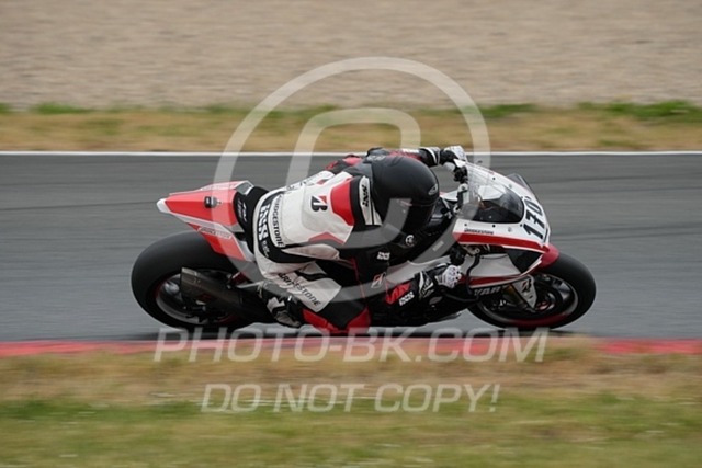 2024_05_18_PBK_36765 | Sportfotografie; SlowMotion; Video; Rennstrecke; Hafeneger; Speer; Racing; RSE; BMW; CBO; Trackday; Motorsportarena; Hockenheimring; Brno; Most; Barcelona; Valencia