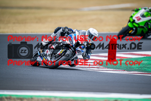 MaZZes_FotoMatrix_220624_2238 | PROSUPERSTOCK