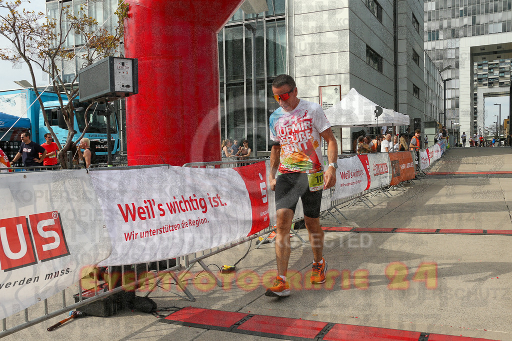 250920_1522_EX1_9150 | Sportfotografie im Rhein-Sieg Kreis, Köln, Bonn, NRW, Rheinland Pfalz, Hessen, etc. Unser Tätigkeitsfeld umfasst den Laufsport vom Volkslauf über den Marathon, Duathlon, Triathon bis zum Ultralauf wie Kölnpfad Ultra oder Schindertrail.