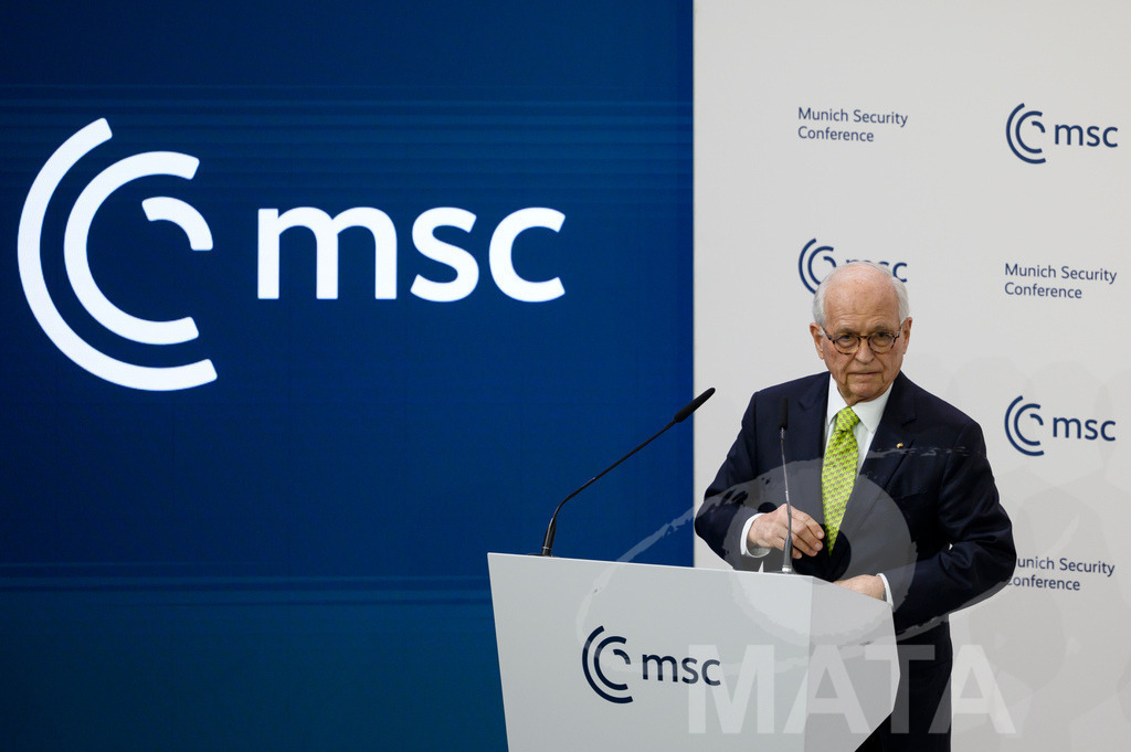 _DWI3321 | MATA IndoCon - Realisiert mit Pictrs.com