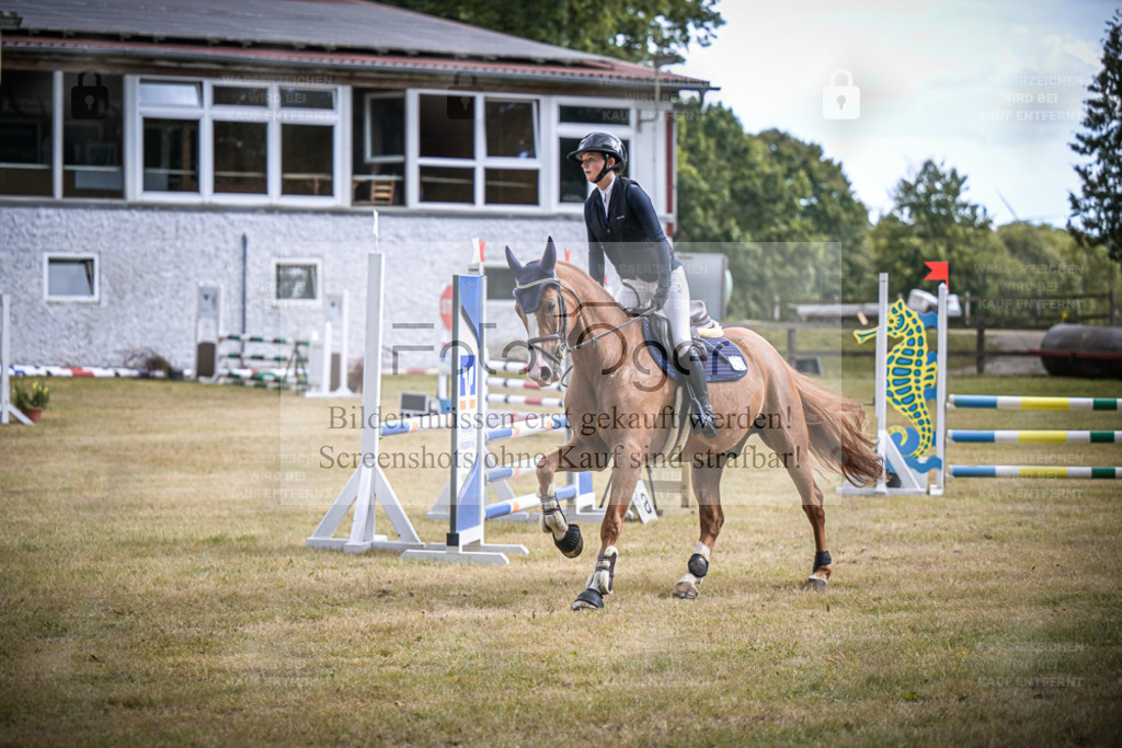 DOS_0053 | Entdecke hochwertige Reitturnierfotos von Foto Oger. Professionell, emotional und authentisch – jetzt Lieblingsmomente im Shop bestellen. - Realisiert mit Pictrs.com