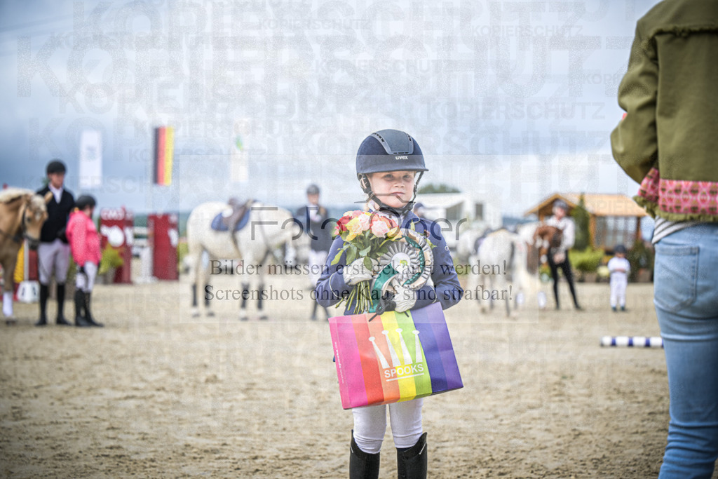 DOS_0414 | Entdecke hochwertige Reitturnierfotos von Foto Oger. Professionell, emotional und authentisch – jetzt Lieblingsmomente im Shop bestellen.Deutschlandweite Turnierfotografie. - Realisiert mit Pictrs.com