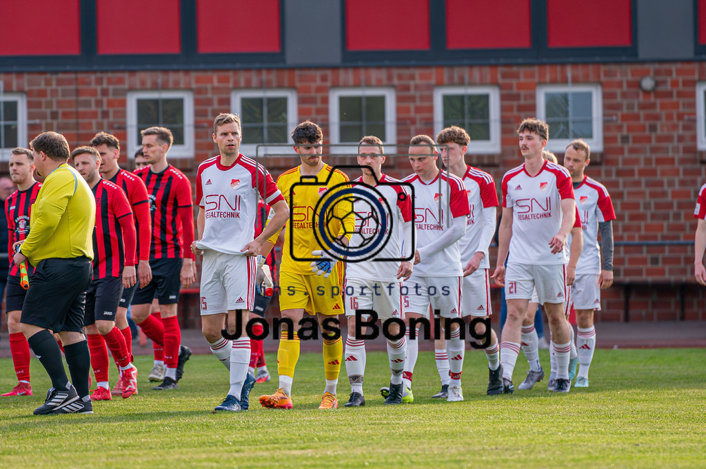 Fußball I Herren I Saison 2025-2026 I Bezirksliga Weser-Ems 4 I 20. Spieltag I TuS Frisia Goldenstedt - RW Visbek I 00047 | jns.sportfotos - Realisiert mit Pictrs.com