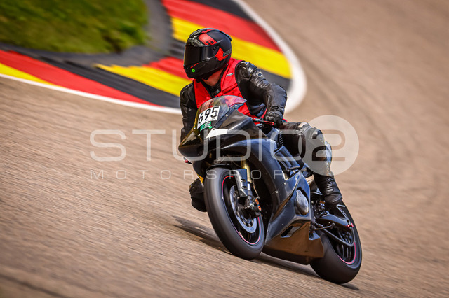 0695-240808_SR-009_695 | Deine Full-Service-Agentur für ✔️Videoproduktionen und ✔️Motorsportfotografie Jetzt Angebot anfragen!