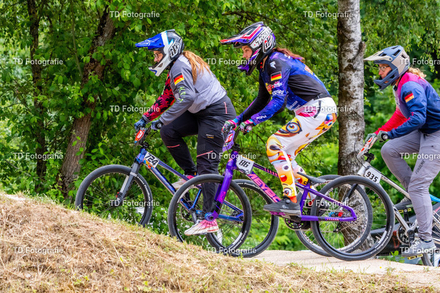 BayBMX2026-06661 | Fotogalerie von Thomas Dettweiler mit Eventbildern und lizenzfreien Fotos. Perfekt als Wandbild, für Büro, Website oder private Nutzung. - Realisiert mit Pictrs.com