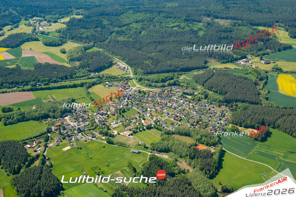 Schöne Luftaufnahme als Geschenk in Engelmannsreuth Prebitz - Die Luftbildaufnahme wurde 2025 vom UL-Flugzeug heraus erstellt ( keine Drohne ) - Hochauflösende Luftaufnahme -Nicht vergleichbar mit Google Maps oder Satelittenbilder- Die Geschenkidee !Mit Lizenz und Bildrechte bestellbar